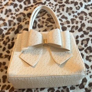 Elegant Cream Bow Handbag